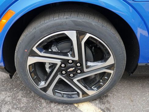 New 2026 Chevrolet Equinox EV LT image 34