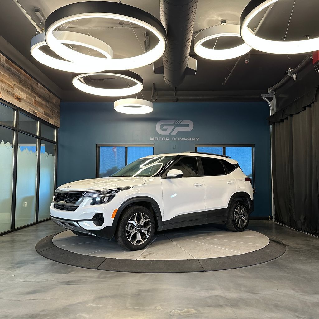 Used 2023 Kia Seltos EX AWD/4WD image 7