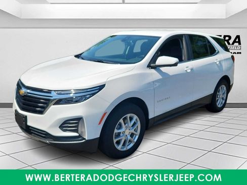 Used 2024 Chevrolet Equinox LT AWD/4WD image 3