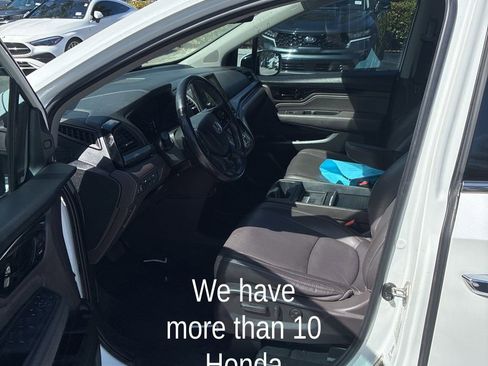 Used 2020 Honda Odyssey Elite image 2