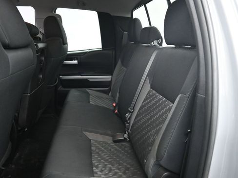 Used 2018 Toyota Tundra SR5 image 28