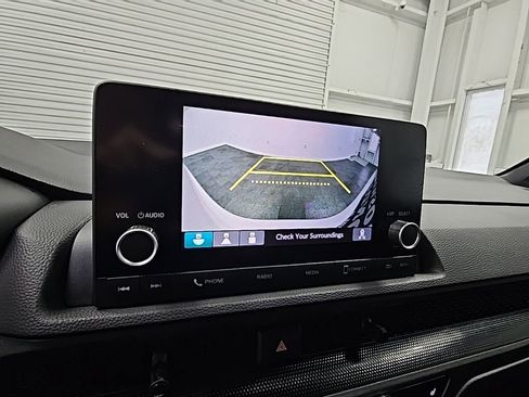 Used 2023 Honda CR-V Sport image 16