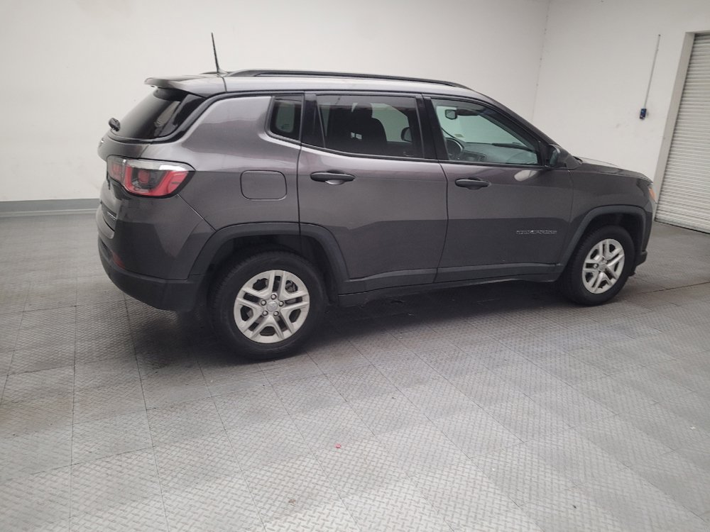 Used 2018 Jeep Compass Sport FWD image 10