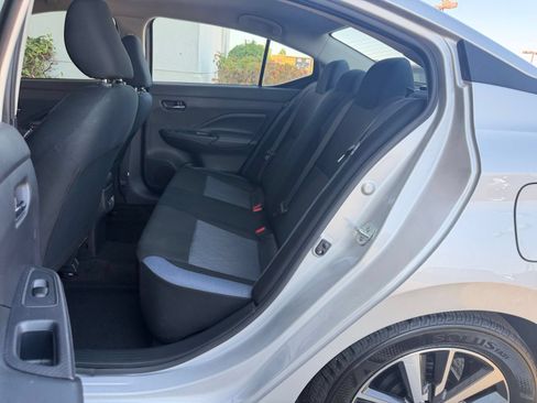 Used 2025 Nissan Versa SV FWD image 37