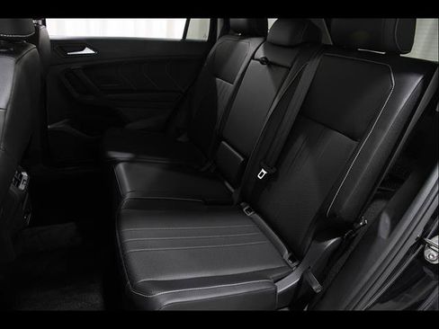 Certified 2024 Volkswagen Tiguan SE AWD/4WD image 20