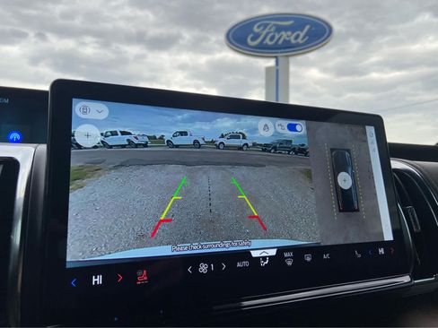 Used 2025 Ford Expedition King Ranch AWD/4WD image 29