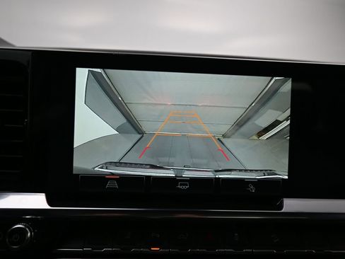 New 2026 GMC Sierra 3500 SLE image 16