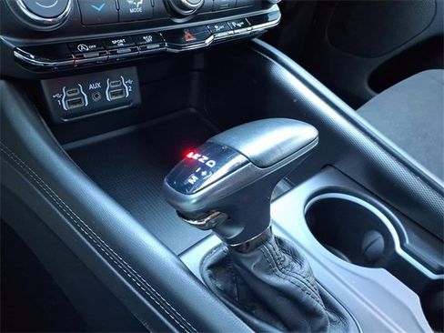 Used 2022 Dodge Durango GT image 8