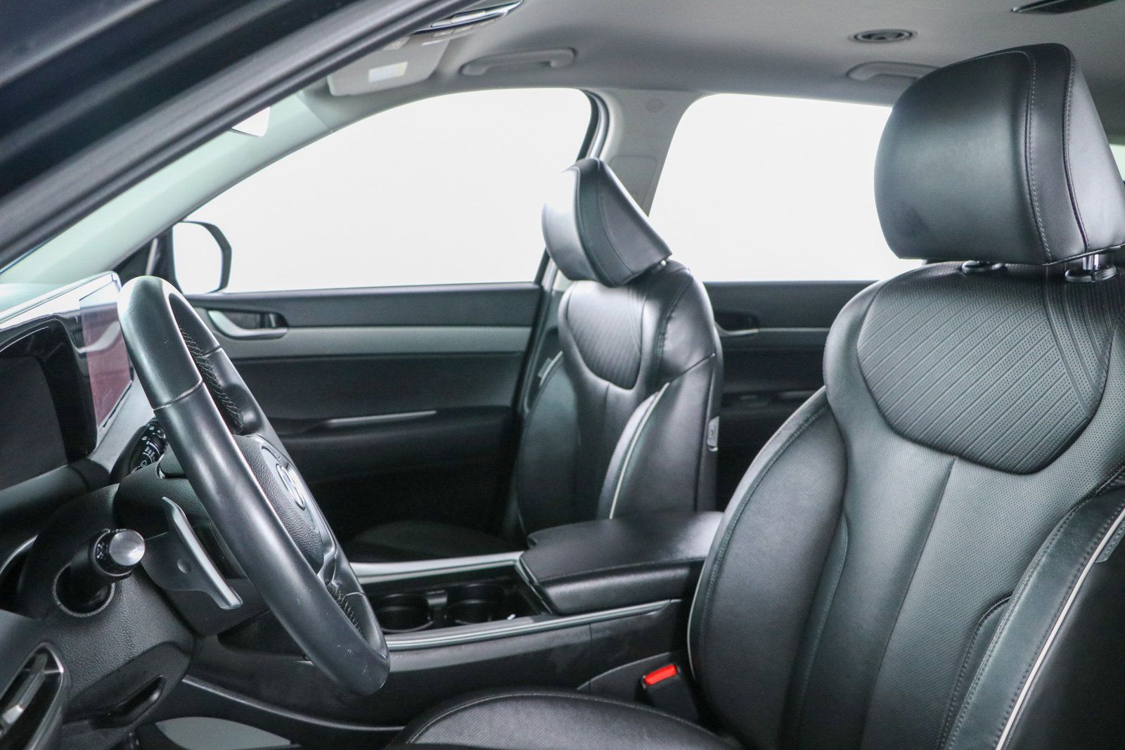 Used 2025 Hyundai Palisade SEL FWD image 23