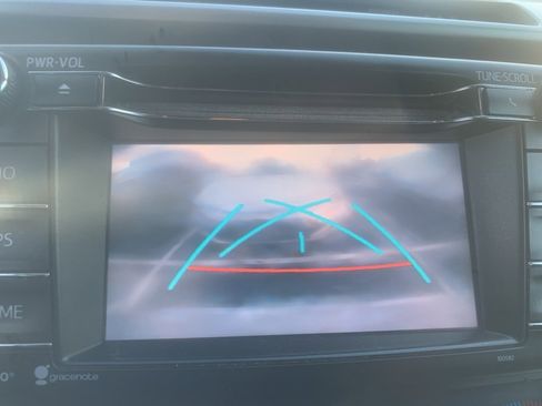 Used 2018 Toyota RAV4 XLE image 20