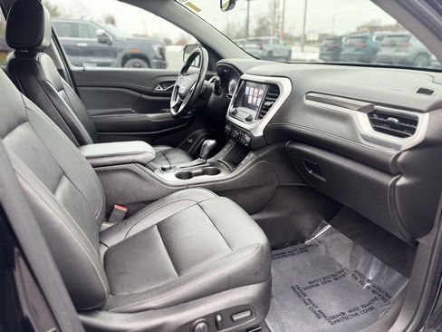 Used 2019 GMC Acadia SLT image 11
