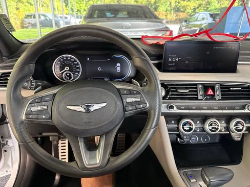 Used 2023 Genesis G70 2.0T w/ Sport Prestige Package RWD image 13