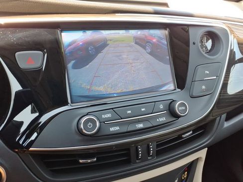Used 2020 Buick Envision Essence w/ Experience Buick Package FWD image 26