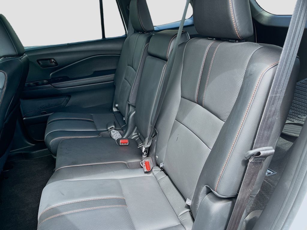 Used 2024 Honda Passport TrailSport image 24