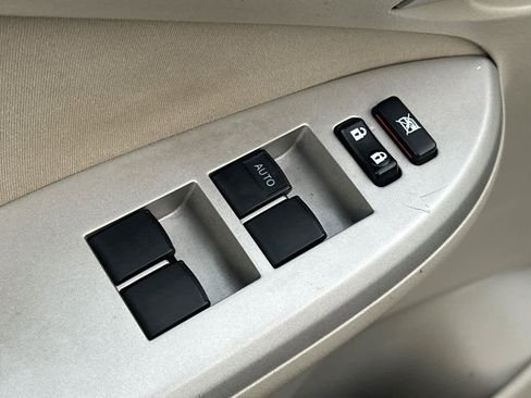 Used 2010 Toyota Corolla LE image 13