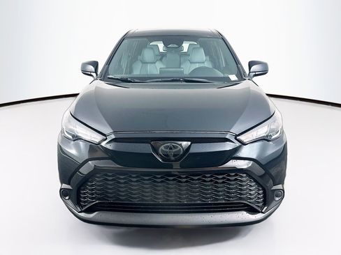 Used 2025 Toyota Corolla Cross AWD Hybrid image 2