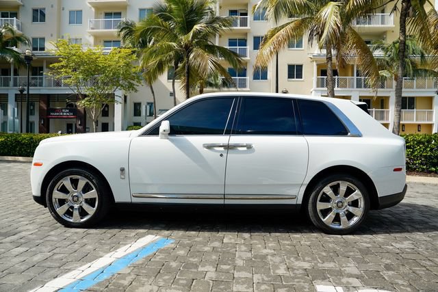 Used 2022 Rolls-Royce Cullinan AWD/4WD image 15