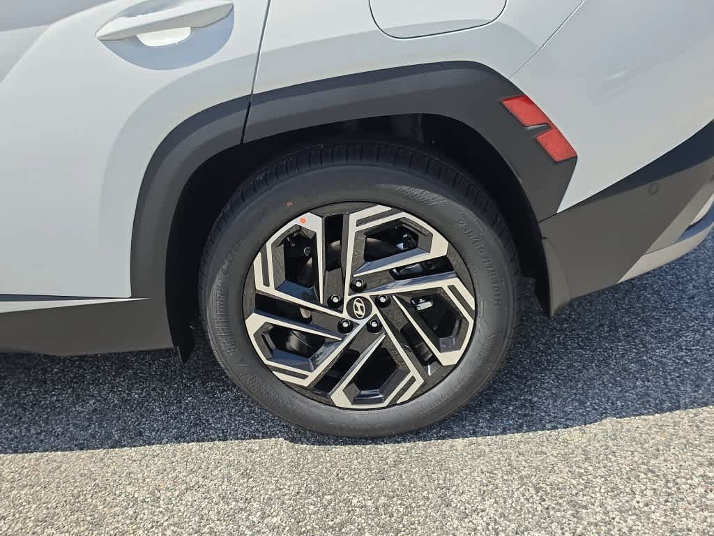 New 2026 Hyundai Tucson Limited w/ Tow & Go Package FWD image 14