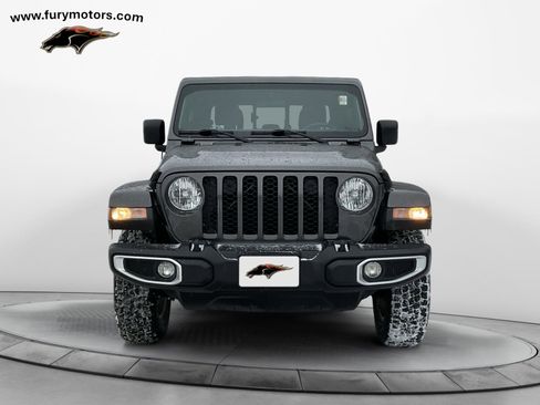 Used 2022 Jeep Gladiator Sport image 8
