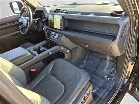 Used 2025 Land Rover Defender 110 S AWD/4WD image 22