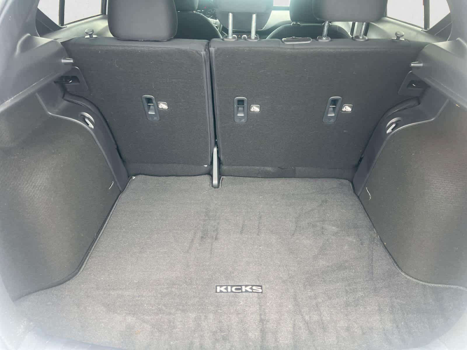 Certified 2024 Nissan Kicks SV FWD image 5
