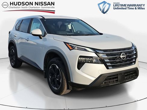 New 2026 Nissan Rogue SV FWD image 1