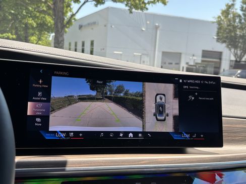 Certified 2023 BMW 760i xDrive AWD/4WD image 23