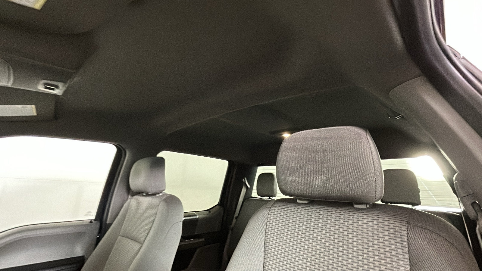 Used 2015 Ford F150 XLT w/ Equipment Group 302A Luxury AWD/4WD image 16