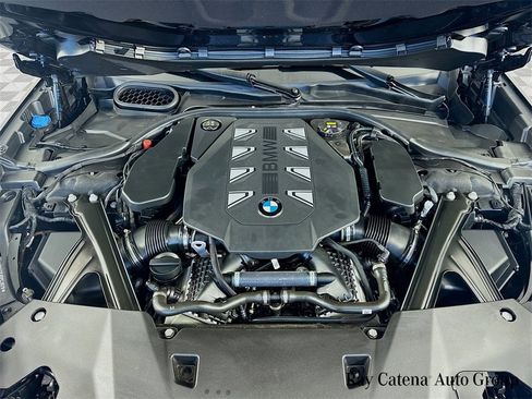 Used 2023 BMW 760i xDrive w/ Executive Package image 31