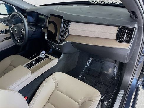 Certified 2026 Volvo XC90 B5 Plus w/ Protection Package image 31