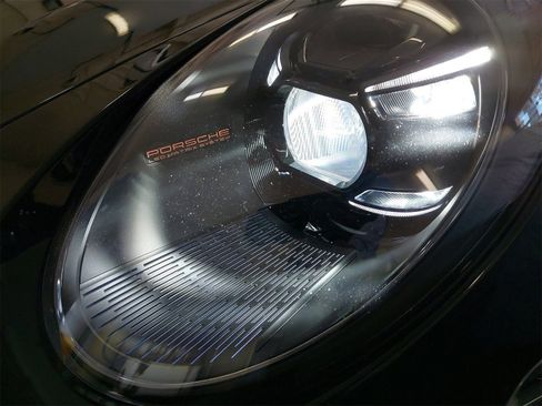 Used 2024 Porsche 911 Carrera 4 GTS image 40