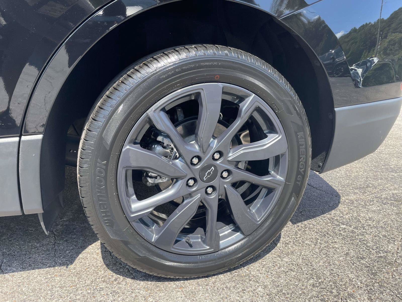 Used 2024 Chevrolet Equinox RS FWD image 28