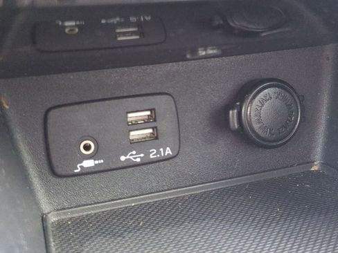 Used 2020 Subaru Forester Premium image 27