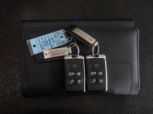 Used 2022 Land Rover Range Rover Sport SVR image 50