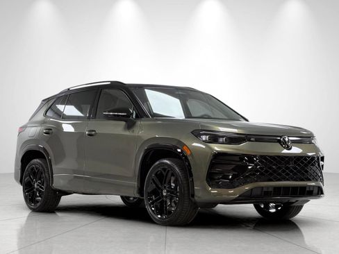New 2026 Volkswagen Tiguan SE R-Line AWD/4WD image 7