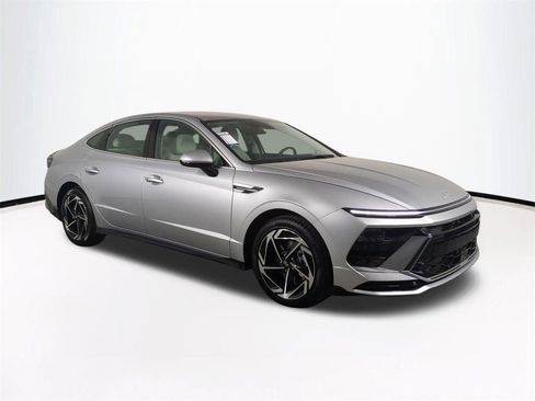 New 2026 Hyundai Sonata SEL image 2