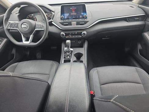 Used 2019 Nissan Altima 2.5 S FWD image 9