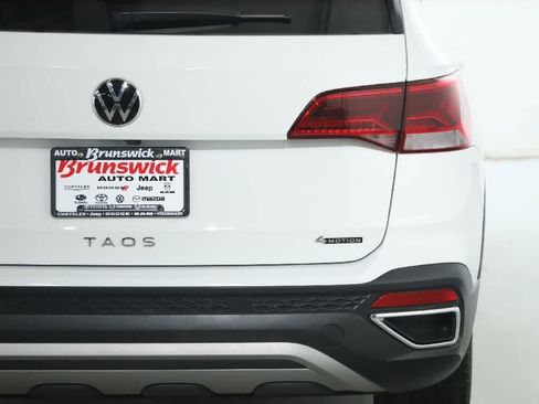 Used 2024 Volkswagen Taos SE AWD/4WD image 45
