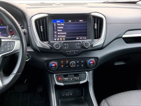 Used 2022 GMC Terrain SLE w/ Driver Convenience Package image 15