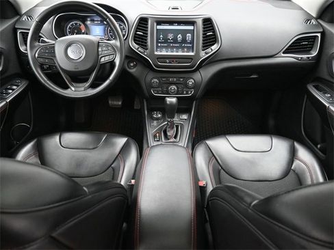 Used 2019 Jeep Cherokee Trailhawk w/ Comfort/Convenience Group image 22