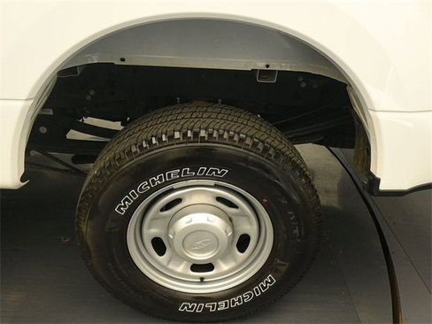 Used 2022 Ford F350 XL w/ Power Equipment Group image 9