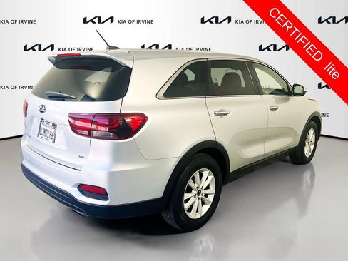 Used 2019 Kia Sorento FWD V6 image 8