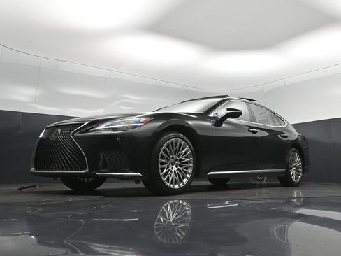 Certified 2024 Lexus LS 500 w/ Interior Upgrade Package RWD image 38