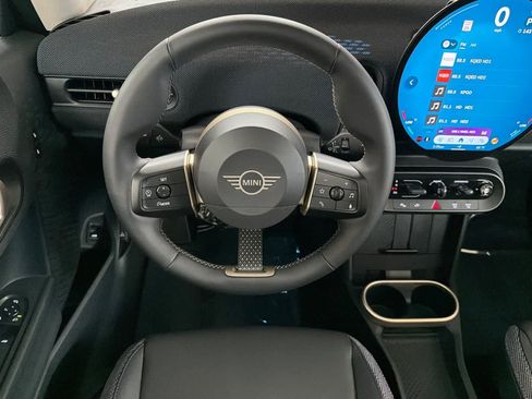Certified 2025 MINI Cooper 2-Door Hardtop FWD image 14