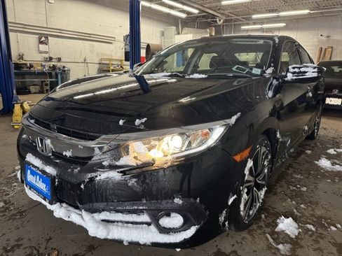 Used 2018 Honda Civic EX-T image 6
