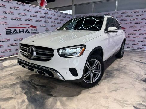 Used 2021 Mercedes-Benz GLC 300 4MATIC w/ Premium Package image 2