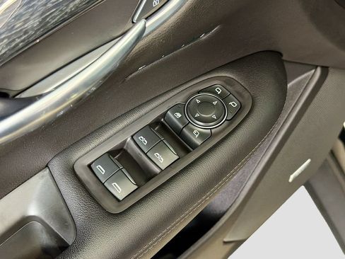 Used 2020 Cadillac XT5 Premium Luxury AWD/4WD image 18