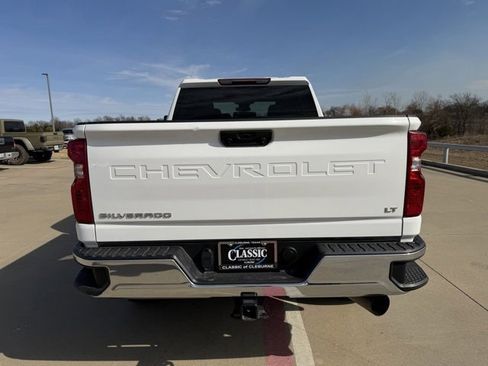 Used 2025 Chevrolet Silverado 2500 LT w/ Convenience Package image 4