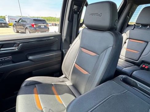 Used 2024 GMC Sierra 1500 AT4 AWD/4WD image 13