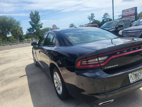 Used 2022 Dodge Charger SXT RWD image 22